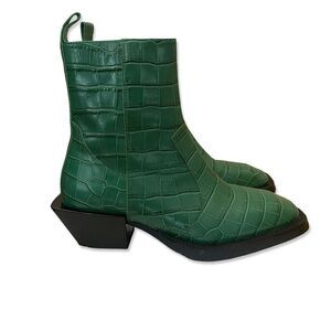 Alias Mae Petra Green Croc Embossed Bootie Boots Shoes Western Revolve NIB 8 38